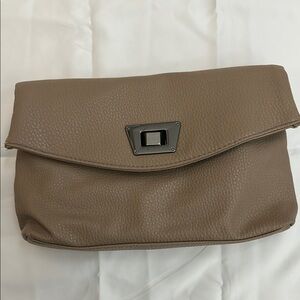Jessica Simpson Tan Crossbody Bag w/ Pebbled Leather & can be worn as a clutch.